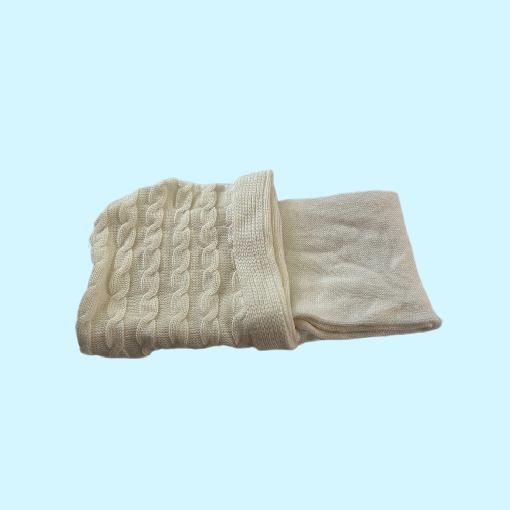 Cozy White Winter Scarf - Picture 6 of 9